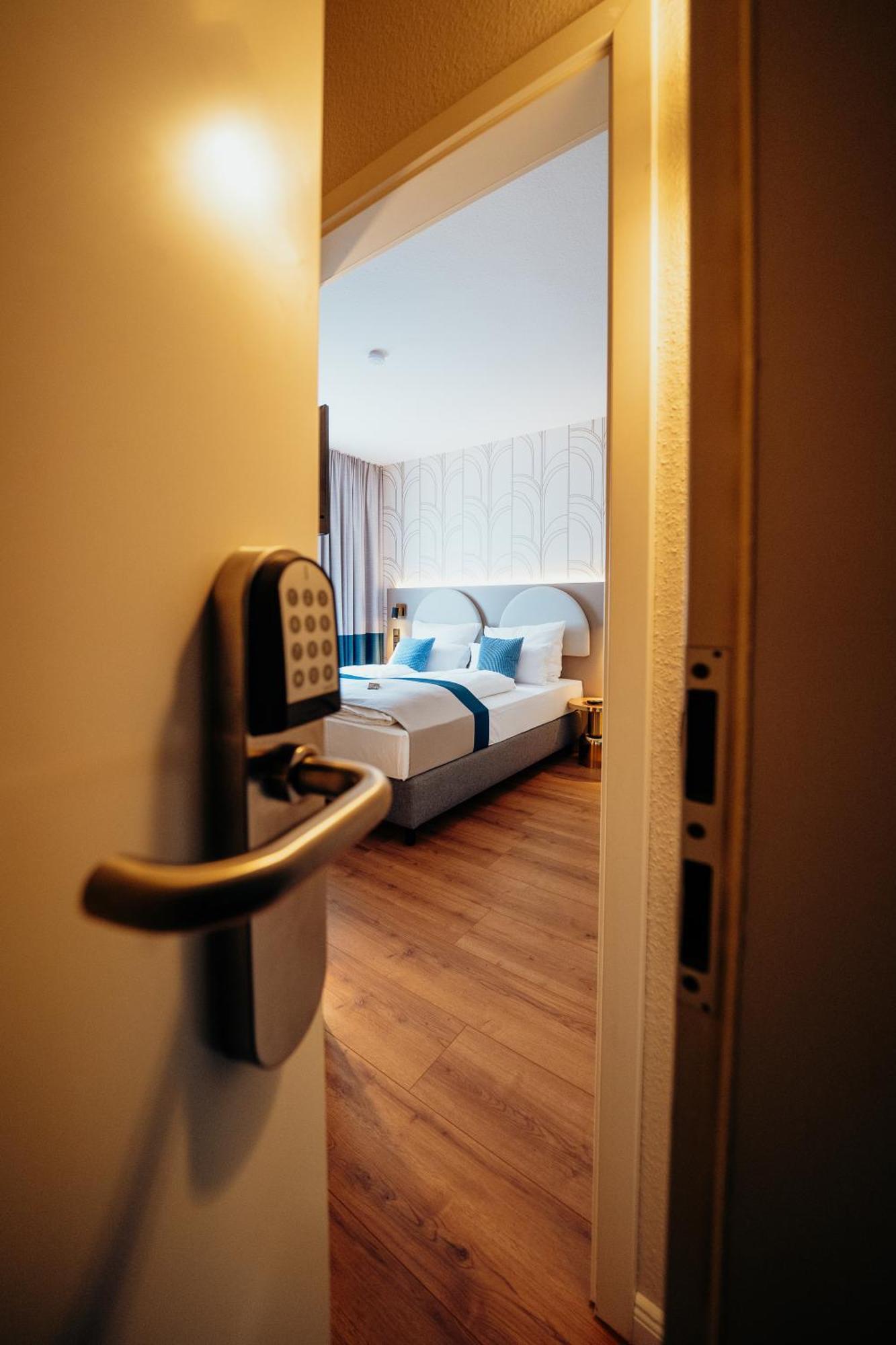 Guestified Liyana Hotel Ratingen Exterior photo